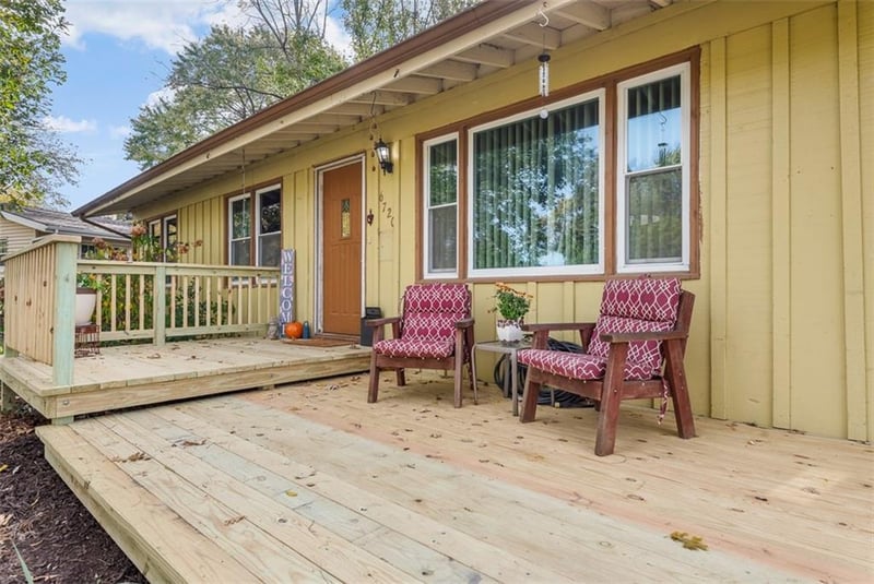 6720 Hadley Ln, Overland Park, KS 66204