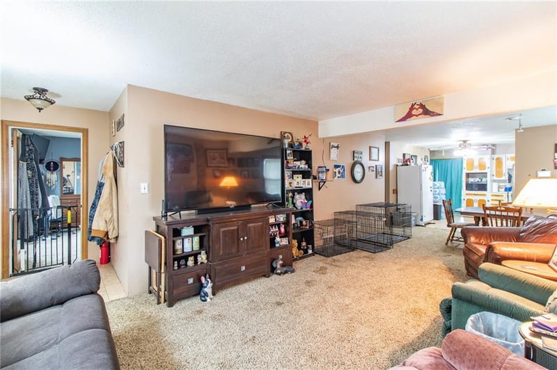116 Rives Rd, Clinton, MO 64735