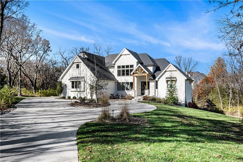 9450 Marion St, Lenexa, KS 66220