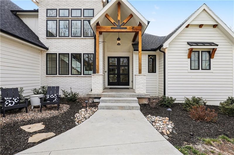 9450 Marion St, Lenexa, KS 66220