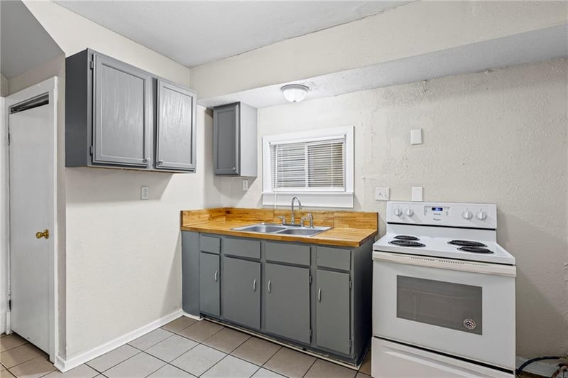 2519 Montgall Ave, Kansas City, MO 64127