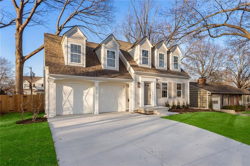 4226 74th St, Prairie Village, KS 66208