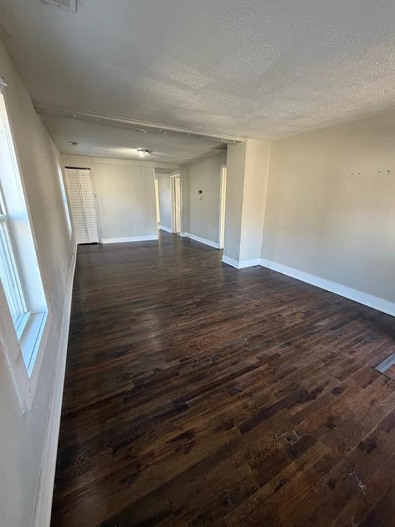 1006 Cliff St, St Joseph, MO 64504