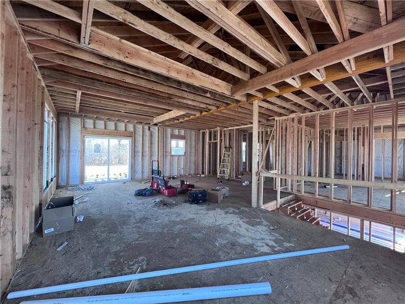 814 W Shawhan Pw, Lone Jack, MO 64086