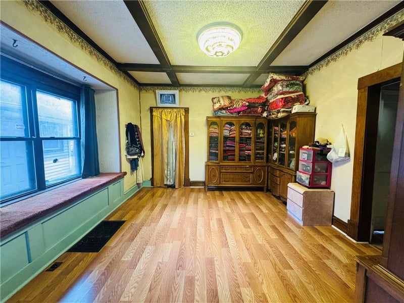 302 Wheeling Ave, Kansas City, MO 64123