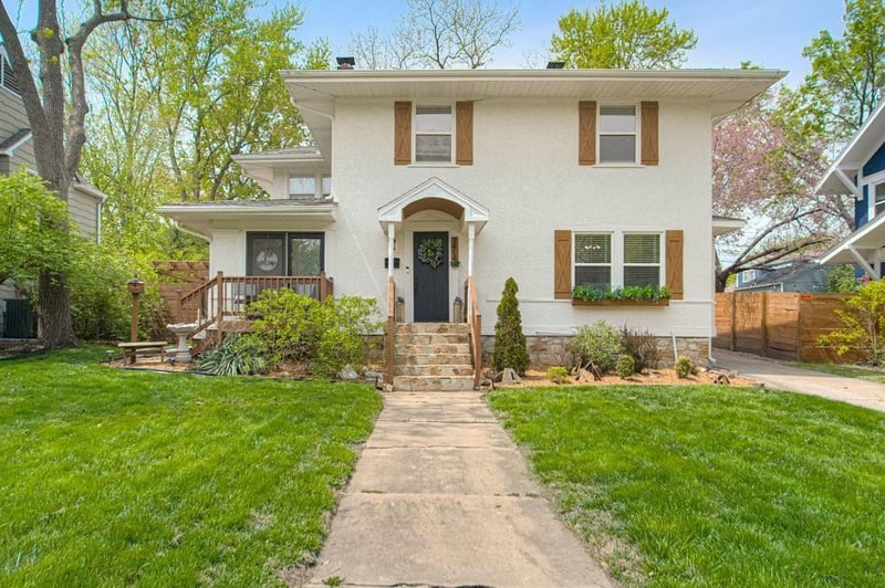 7414 Jarboe St, Kansas City, MO 64114