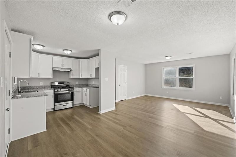 1945 15th St, Kansas City, KS 66104