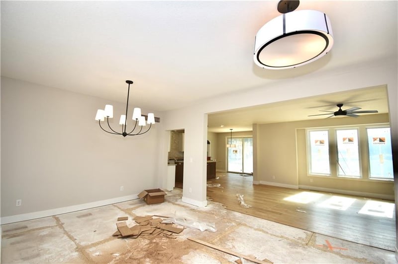 8007 77th St, Kansas City, MO 64158