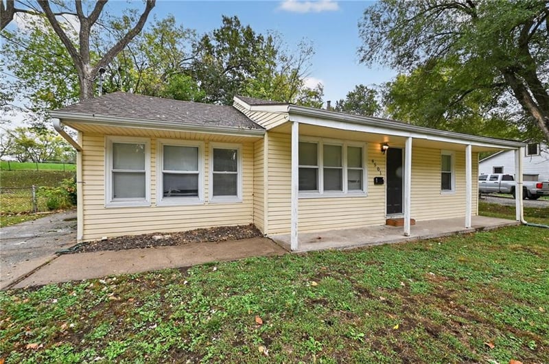 4501 N Olive St, Kansas City, MO 64116