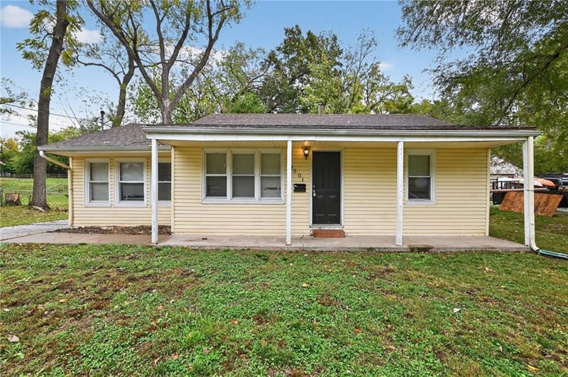 4501 Olive St, Kansas City, MO 64116