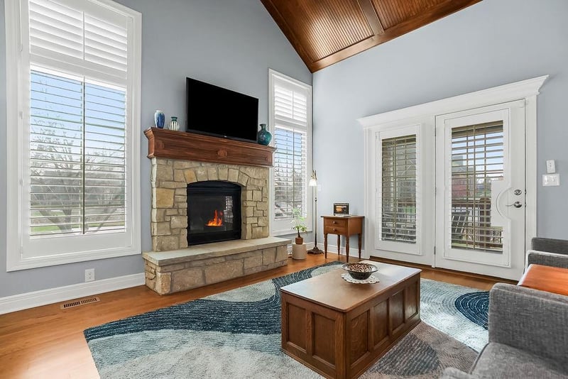 14745 Meadow Ln, Leawood, KS 66224