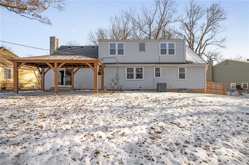 8902 Mastin St, Overland Park, KS 66212