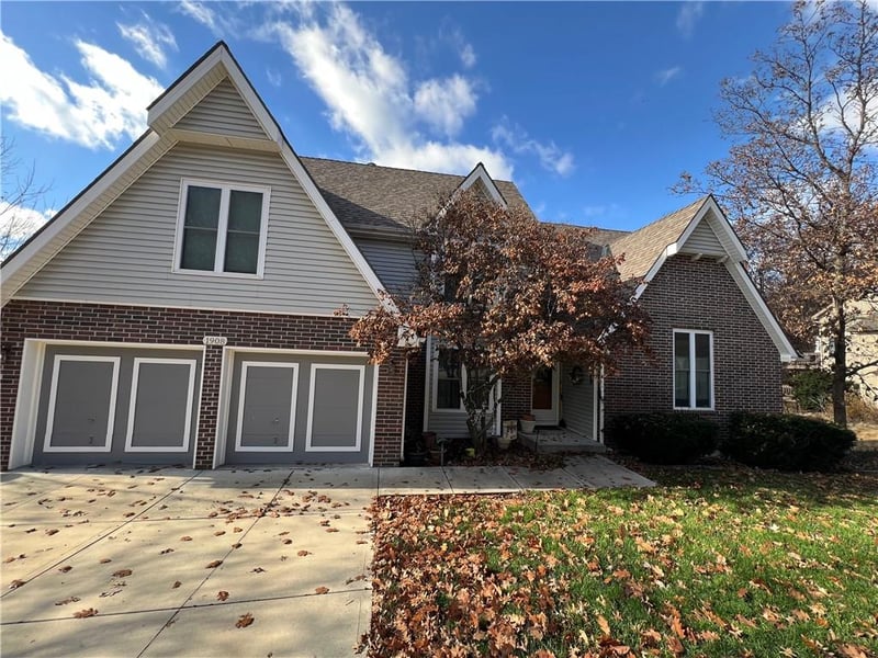 1908 Canterbury St, Leavenworth, KS 66048