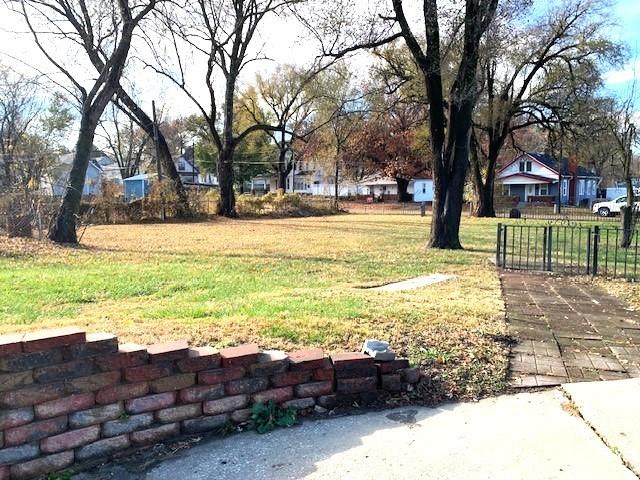 1002 22nd St, St Joseph, MO 64507