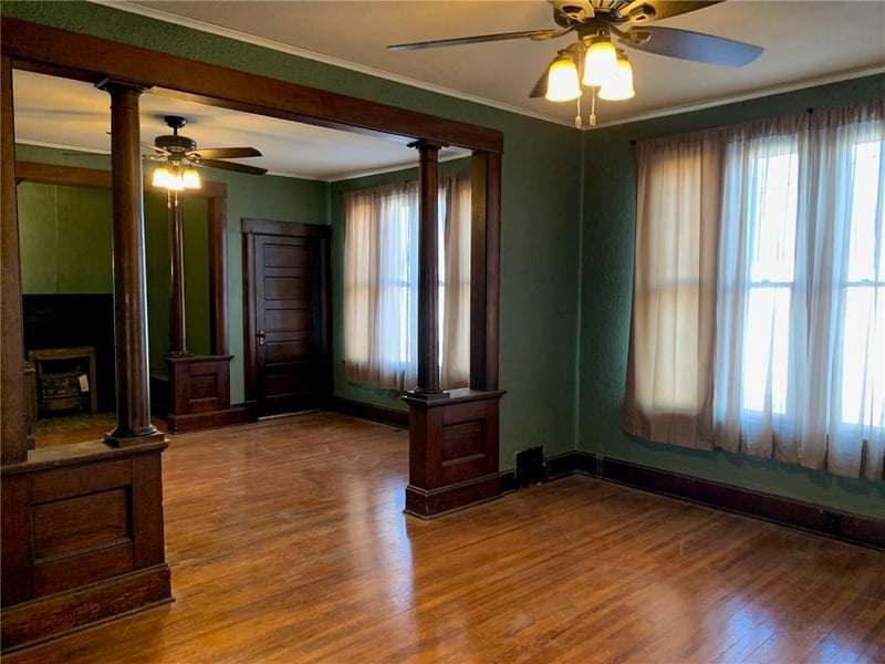 1002 22nd St, St Joseph, MO 64507