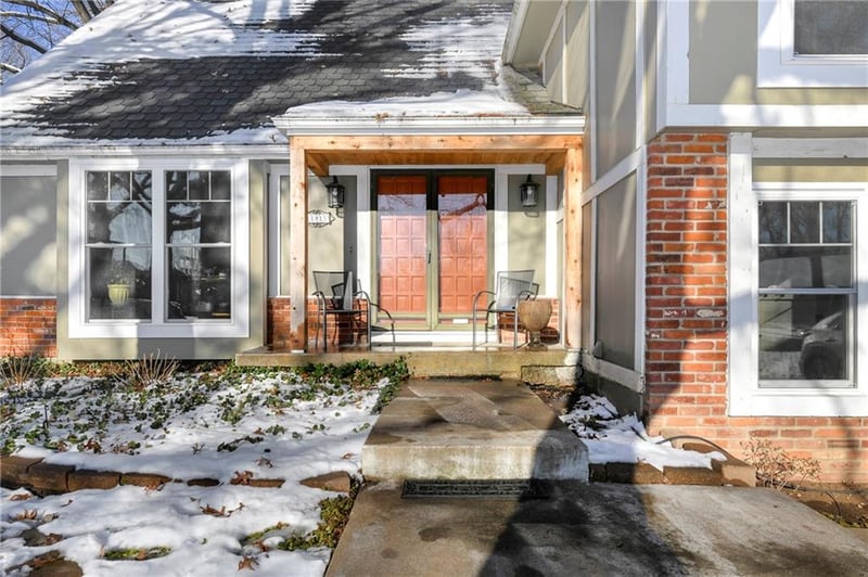 11815 Rosehill Rd, Overland Park, KS 66210