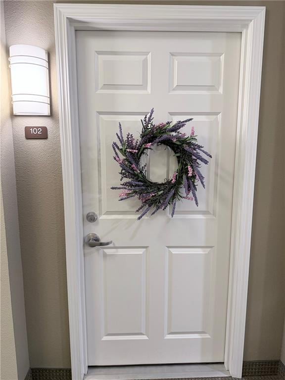 2651 Barry Rd #102, Kansas City, MO 64154