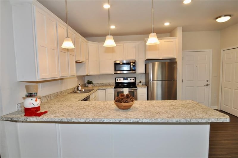 2651 Barry Rd #102, Kansas City, MO 64154