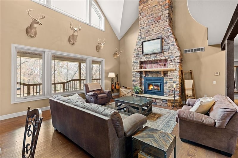 650 NW State Route 13 Hw, Warrensburg, MO 64093