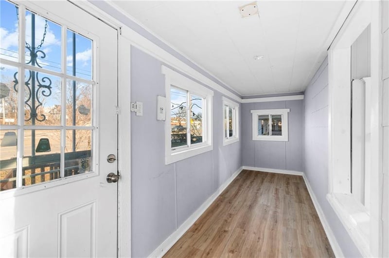 2425 Jackson Ave, Kansas City, MO 64127