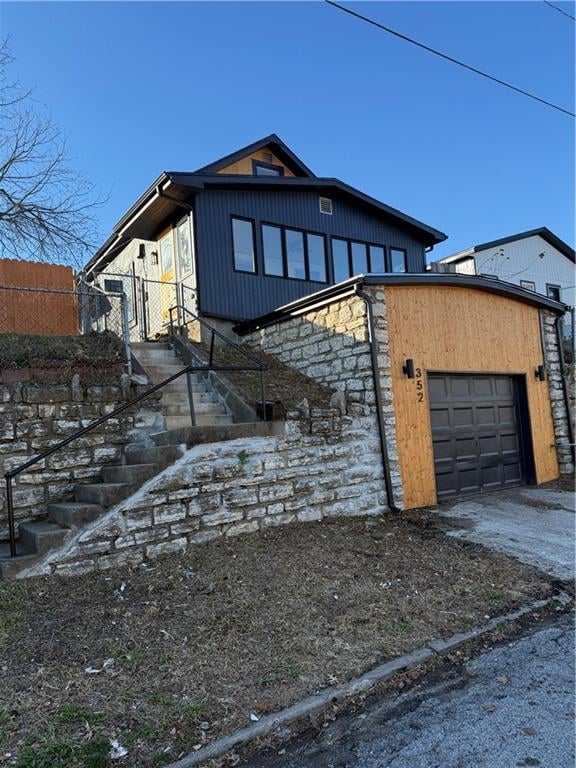 352 32nd St, Kansas City, KS 66102