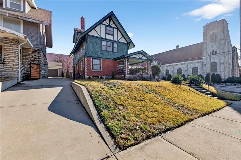 3839 Harrison Blvd, Kansas City, MO 64109