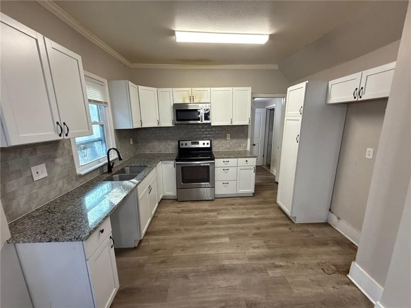 1916 Monroe Ave, Kansas City, MO 64127