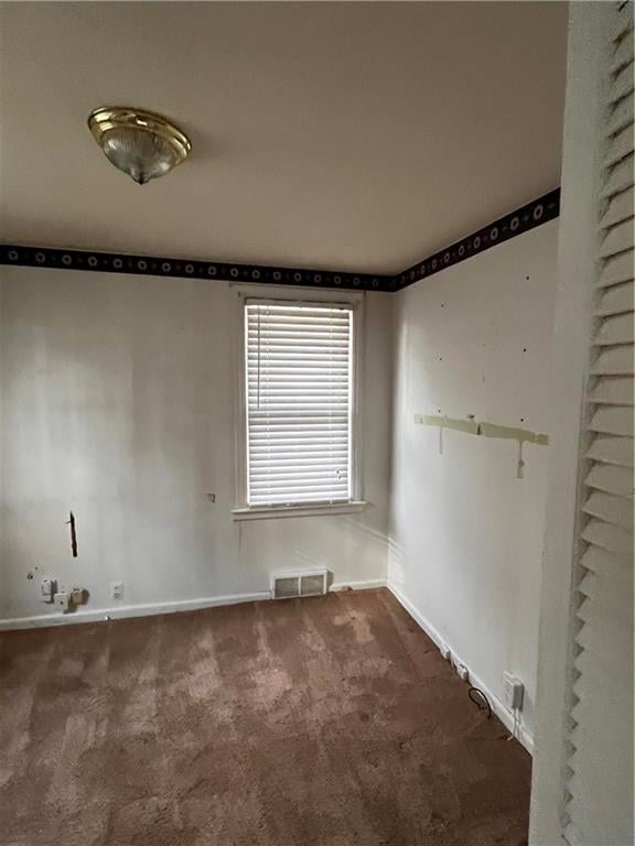 9724 Pennsylvania Ave, Kansas City, MO 64114