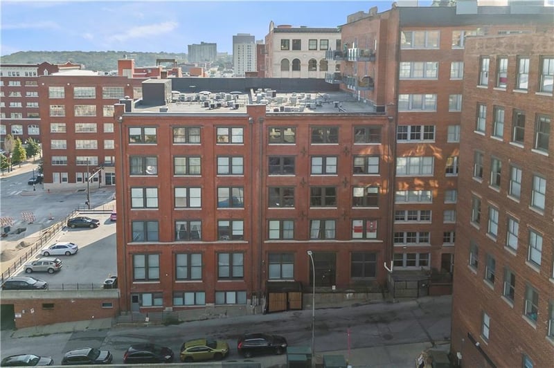 700 Broadway Blvd #208, Kansas City, MO 64105