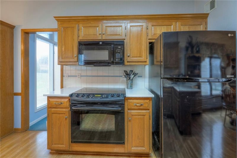 5327 122nd Ter, Overland Park, KS 66209