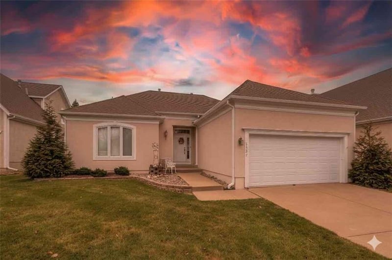 5327 122nd Ter, Overland Park, KS 66209