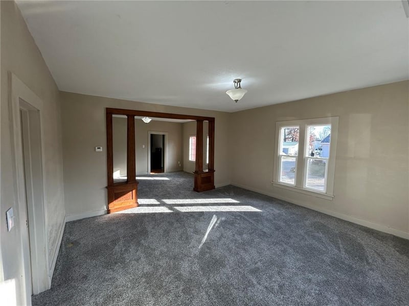 607 Pine St, Holden, MO 64040