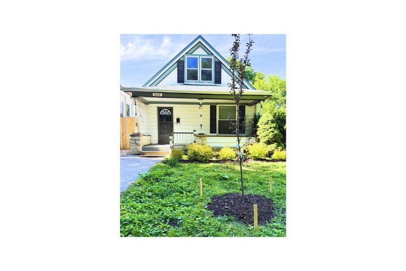 920 42nd St, Kansas City, MO 64111