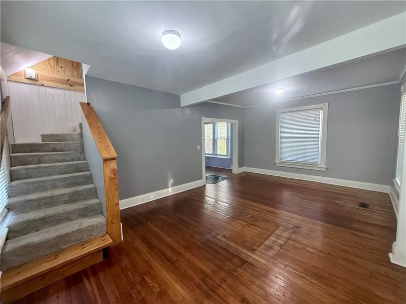 920 42nd St, Kansas City, MO 64111