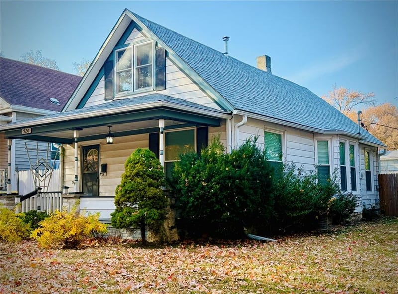 920 42nd St, Kansas City, MO 64111