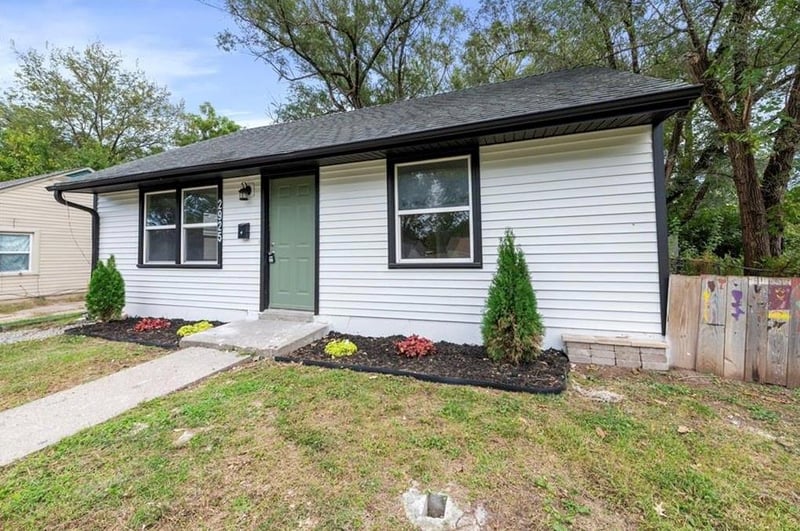 2925 52nd St, Kansas City, KS 66106