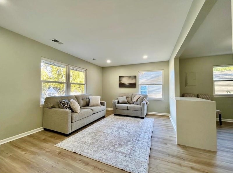 2925 52nd St, Kansas City, KS 66106