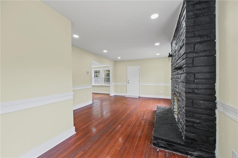 5617 Indiana Ave, Kansas City, MO 64130