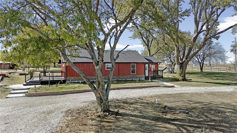22244 1400th Rd, Garnett, KS 66032