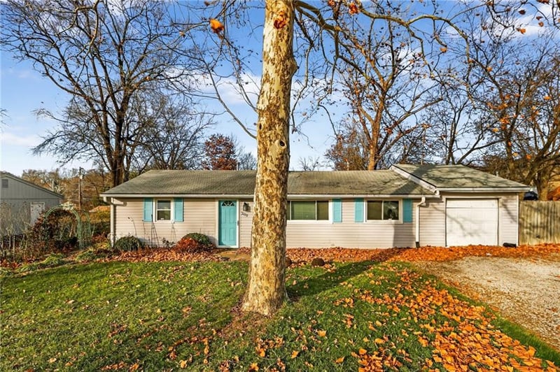 200 63rd Ter, Kansas City, MO 64118