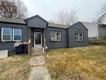 7905 Brooklyn Ave, Kansas City, MO 64132