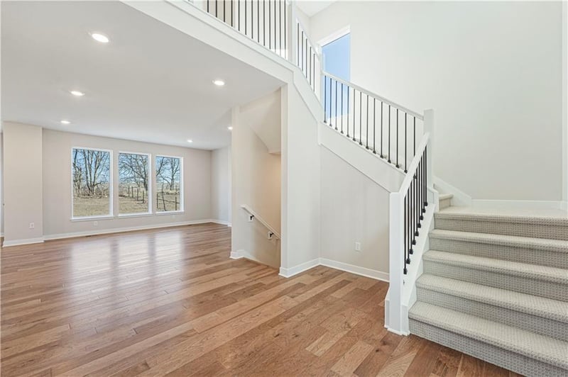 11016 Glenwood Ave, Kansas City, MO 64157