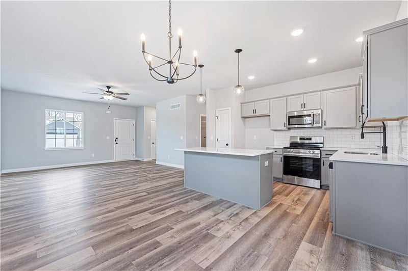 3024 95th Ter, Kansas City, MO 64154