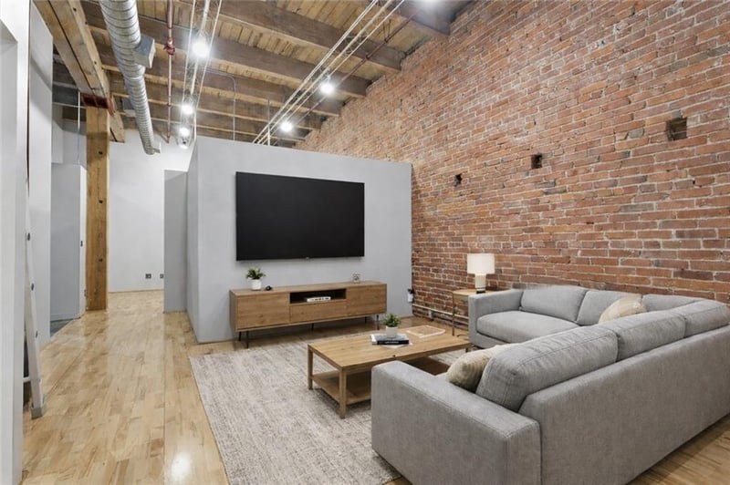 306 W 7 St #203, Kansas City, MO 64105