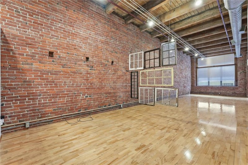306 W 7 St #203, Kansas City, MO 64105