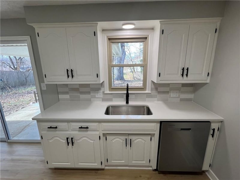 9744 Wallace Ave, Kansas City, MO 64134