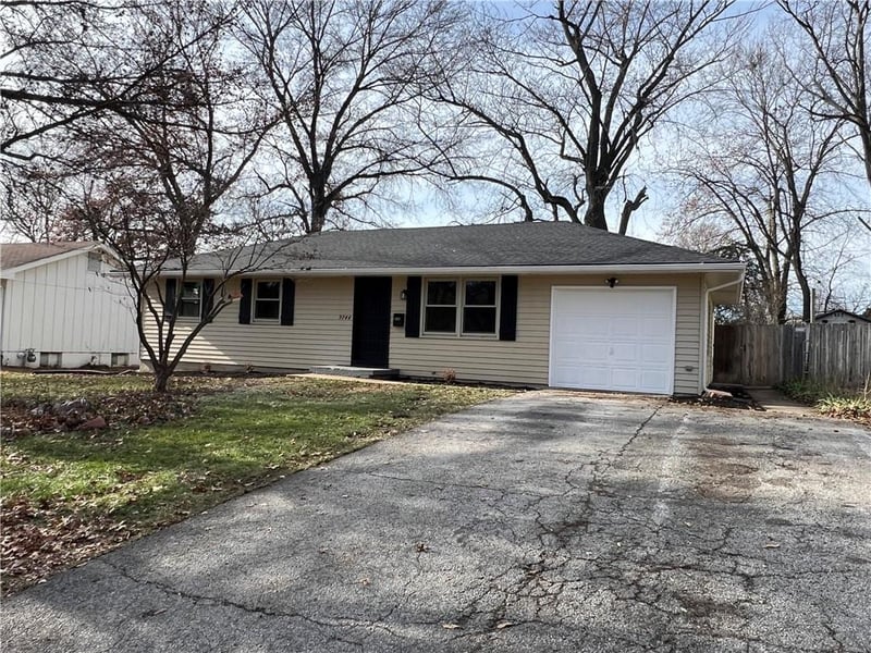 9744 Wallace Ave, Kansas City, MO 64134