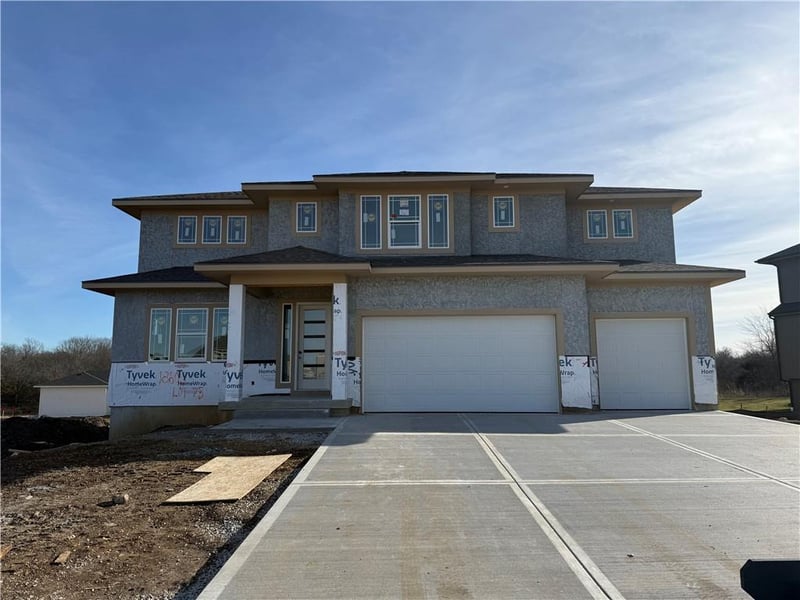 18605 Ironwood St, Overland Park, KS 66085