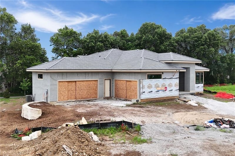 13721 Guilford Rd, Leawood, KS 66224