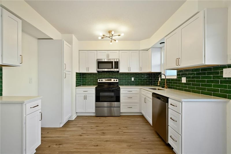 6805 Askew Cir, Kansas City, MO 64119